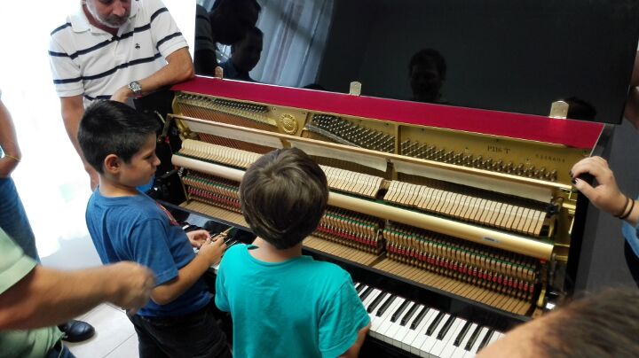 Aprendiendo sobre el mecanismo del piano